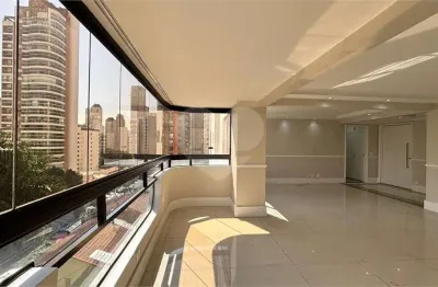 Próximo do parque, com 200m², 4 dorm. 3 suítes, 3 vagas . lazer completo. fora de rota de avião.