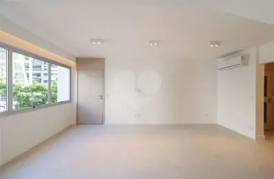 Amplo apartamento a venda nos jardins - 108m², com 3 dormitórios (1 suíte) e 1 vaga