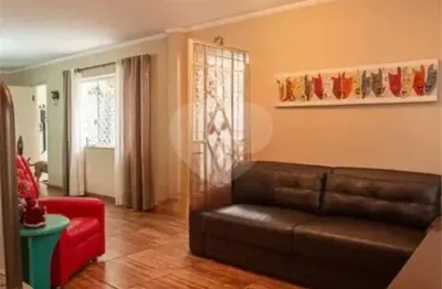 Casa com 3 quartos à venda na Rua Monsenhor Passaláqua, --, Bela Vista, São Paulo