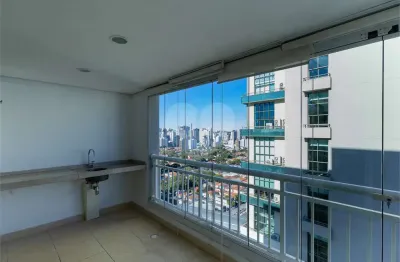 Brooklin, 2 dormitórios, suíte, varanda, andar alto!