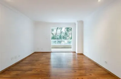 Higienópolis - com terraço -  totalmente reformado - prédio assinado por artacho jurado