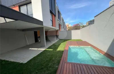 Casa em condomínio fechado com 3 quartos à venda na Rua Ourânia, --, Vila Madalena, São Paulo