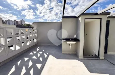 Casa em condomínio fechado com 3 quartos à venda na Rua Ourânia, --, Vila Madalena, São Paulo