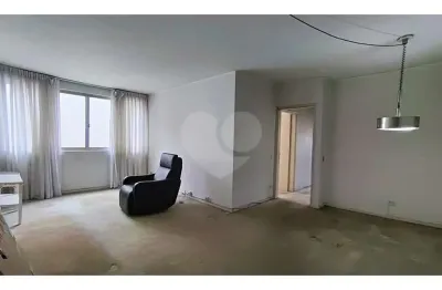 Oportunidade no jardim paulista! apartamento a venda 103m², 3 dorms. sendo 1 suite e 1 vaga demarcada. prédio com lazer