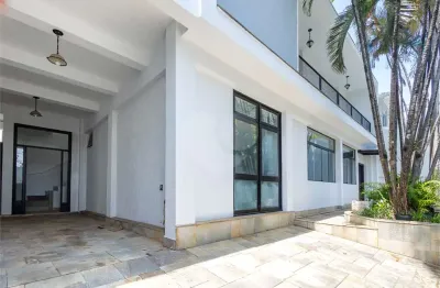 Casa totalmente reformada com 3 suítes | campo belo – rua conde de porto alegre