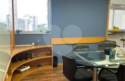 Sala comercial à venda na Avenida Adolfo Pinheiro, --, Santo Amaro, São Paulo