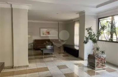 Apartamento a venda no condomínio first class pompeia com 2 quartos, sacada e 2 vagas. nos contate e conheça!