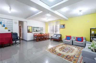 Casa com 6 quartos à venda na Rua Demóstenes, --, Campo Belo, São Paulo