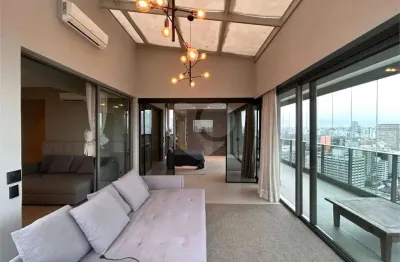 Duplex para venda em pinheiros com 4 quartos, sendo 4 suítes, 260m²