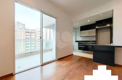 Ótimo apartamento duplex em moema! tem 70 m², 2 dormitórios e 2 vagas, a 1 quadra do largo de moema!