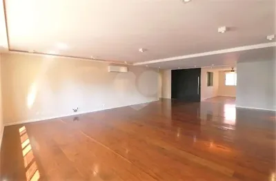 Apartamento com 3 quartos à venda na Rua Jacurici, --, Itaim Bibi, São Paulo