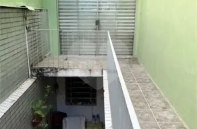 Sobrado residencial e comercial à venda próximo ao metrô santa cruz. fluxo de automóveis e de pedestres na vila mariana. com renda!