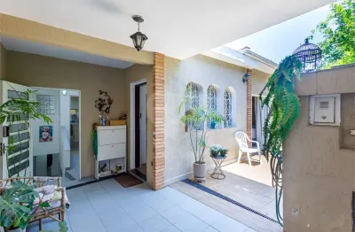 Casa à venda no planalto paulista, 5 quartos, 3 suítes, próximo ao metrô saúde e são judas