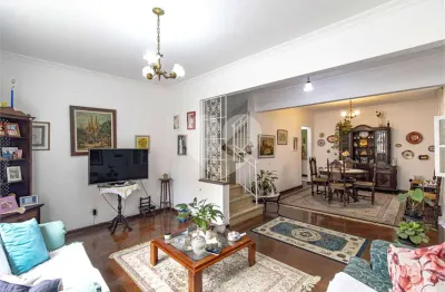 Casa com 4 quartos à venda na Rua Tenente Henrique Gil Neto, --, Vila Mariana, São Paulo