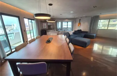 Apartamento á venda na aclimação - são paulo - sp - 3 suítes, 3 vagas , com varanda, 198, 72 m2 úteis e lazer completo!