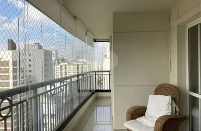 Locação e venda, andar alto, reformado e mobiliado, 98m2 - 3 amplos dormitórios e 2 vagas.