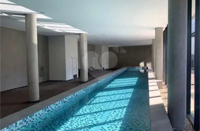 Apartamento (studio) de 42 m² com 1 vaga na garagem e varanda ao lado da avenida faria lima