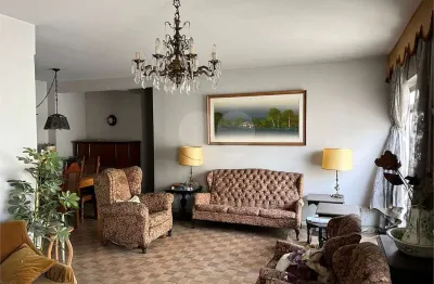 Apartamento com 3 dormitórios e vaga em localização privilegiada na av. rebouças