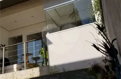 Casa com 3 quartos à venda na Rua Maranduba, --, Aclimação, São Paulo