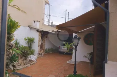 Oportunidade - casa com 3 dormitórios e design muito especial em localização privilegiada