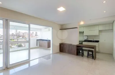 Apartamento com 3 quartos à venda na Rua Cardeal Arcoverde, --, Pinheiros, São Paulo