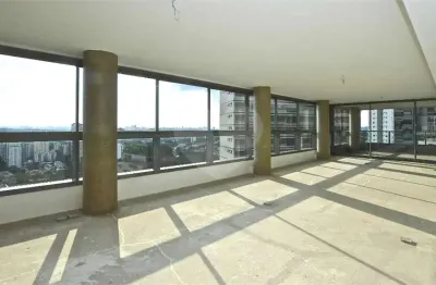 Apartamento na vila madalena  333m² com 4 suítes, a master com amplo closet. 4 vagas