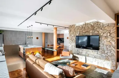 Perdizes / reformado / 3 dormitórios / 1 suíte / 1 vaga de garagem