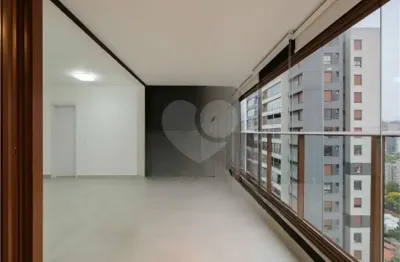 Apartamento com 3 quartos para alugar na Rua Stela Marina, --, Campo Belo, São Paulo