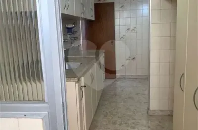 Apartamento com 3 quartos para alugar na Rua Doutor Rafael de Barros, --, Paraíso, São Paulo