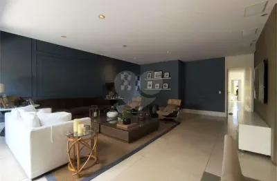 Casa com 3 quartos à venda na Rua Bauru, --, Pacaembu, São Paulo