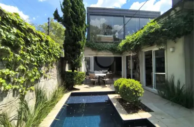 Casa com 3 quartos à venda na Rua Bauru, --, Pacaembu, São Paulo