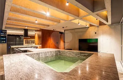 Cobertura vila nova conceição de 140m2 2 suites 2 vagas. reformado e mobiliado