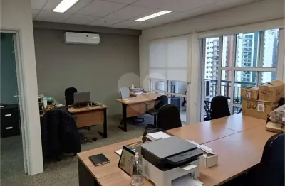 Sala comercial à venda na Alameda dos Maracatins, --, Moema, São Paulo