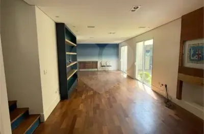 Casa em condomínio fechado com 3 quartos à venda na Alameda dos Guaiases, --, Moema, São Paulo