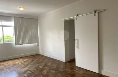 Apartamento com 2 quartos à venda na Rua Oscar Freire, --, Jardim América, São Paulo