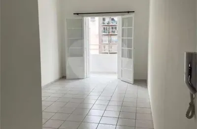 Apartamento com 2 quartos à venda na Rua Tabapuã, --, Itaim Bibi, São Paulo