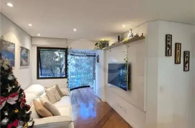 Apartamento com 3 quartos para alugar na Avenida Aratãs, --, Moema, São Paulo