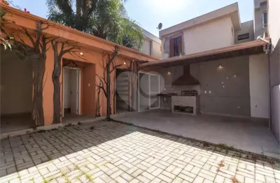 Casa com 3 quartos à venda na Alameda Jauaperi, --, Moema, São Paulo