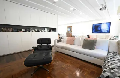 Apartamento com 3 quartos para alugar na Rua Tucumã, --, Jardim Europa, São Paulo