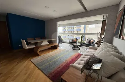 Apartamento com 3 quartos à venda na Rua Visconde de Inhaúma, --, Saúde, São Paulo