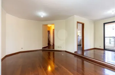 Apartamento com 4 quartos para alugar no Planalto Paulista, São Paulo 