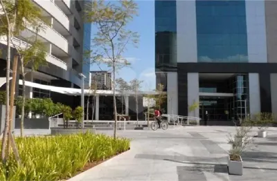 Sala comercial para alugar na Chácara Santo Antônio, São Paulo 