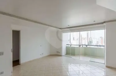 Cobertura com 4 quartos para alugar na Rua Cajaíba, --, Pompéia, São Paulo