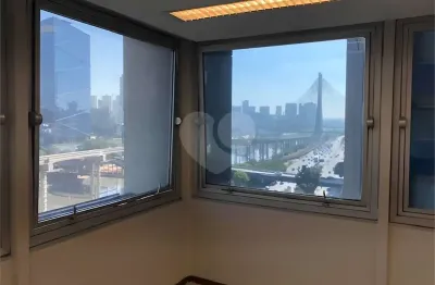 Sala comercial à venda no Morumbi, São Paulo 