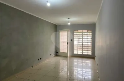 Casa com 3 quartos para alugar na Pompéia, São Paulo 