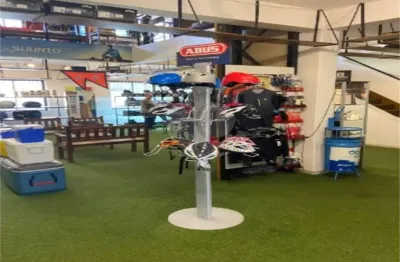 Prédio para alugar na Rua Tito, --, Vila Romana, São Paulo