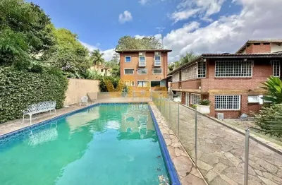 Casa de Condominio a venda em Parque Dom Henrique  -  Cotia 5 quartos