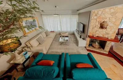 Casa de 3 quartos com suíte e 4 vagas de garagem na costa e silva, joinville-sc: 186,63 m² de conforto!