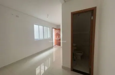 Casa sobreposta baixa com 3 quartos sendo 1 suíte 2 vagas campo grande santos