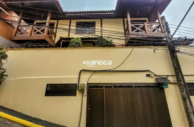 Casa duplex em condomínio  - 130m² - 2 quartos com dependência + imóvel anexo